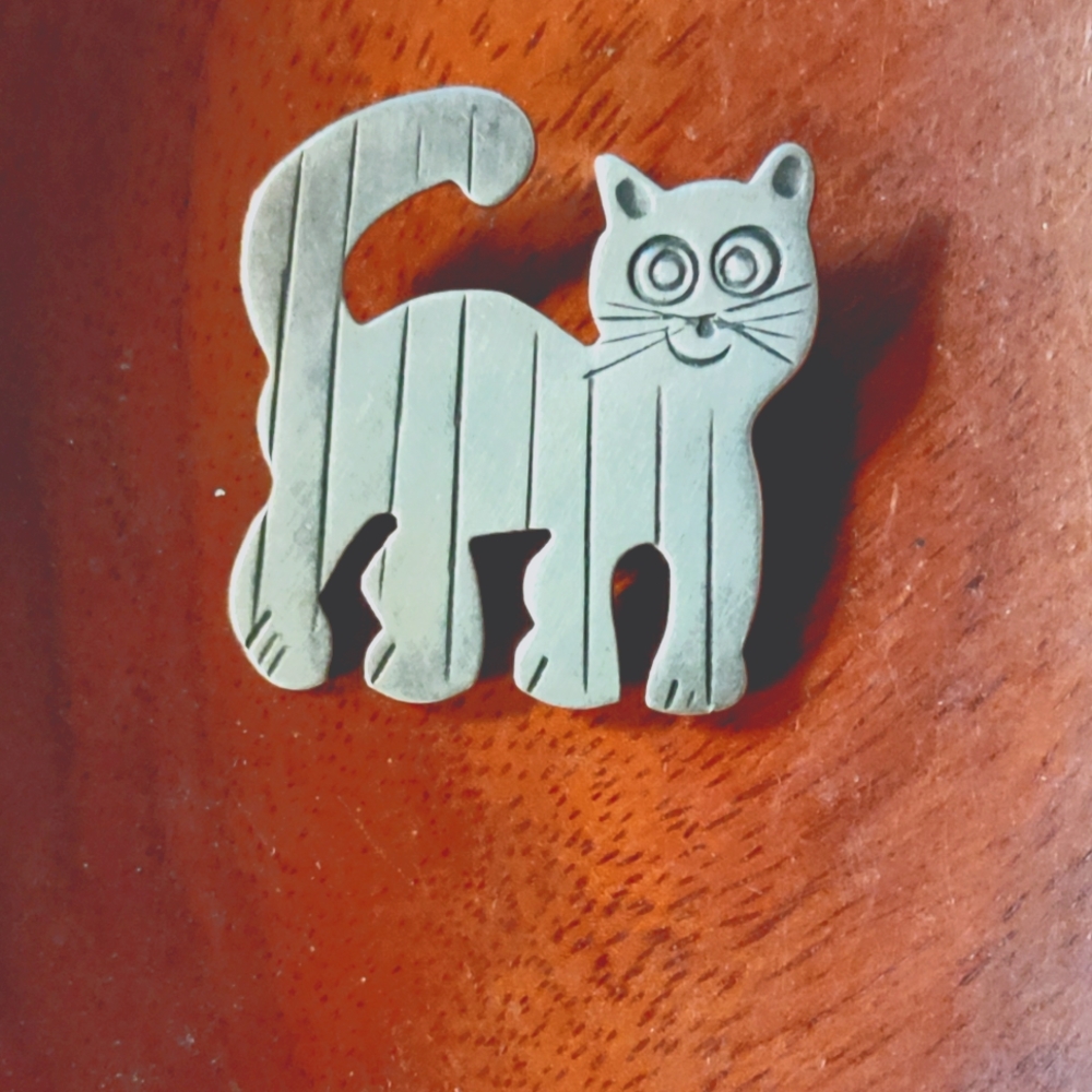 Sterling Whimsical Kitty Pendant/Pin